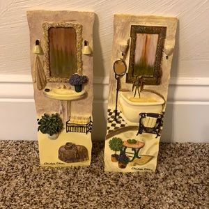Bathroom wall plaques